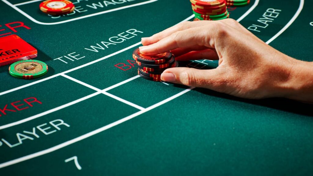 Baccarat odds vs Blackjack odds: Which one is best to win?