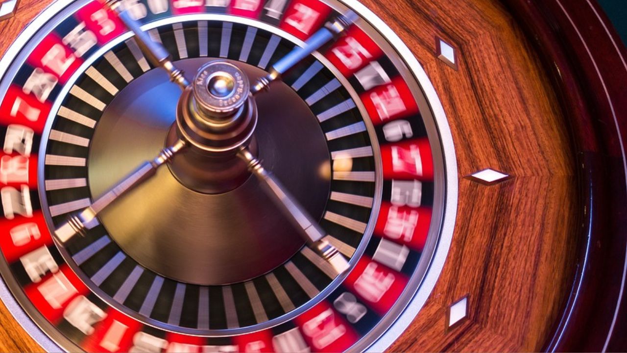 You are currently viewing Live Casino 101: How To Play Mini Roulette Online?